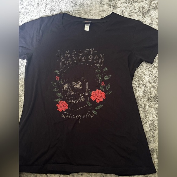 Harley-Davidson Tops - Harley-Davidson Vintage Skull & Roses Graphic Tee Mad River Sandusky OH Size: XL